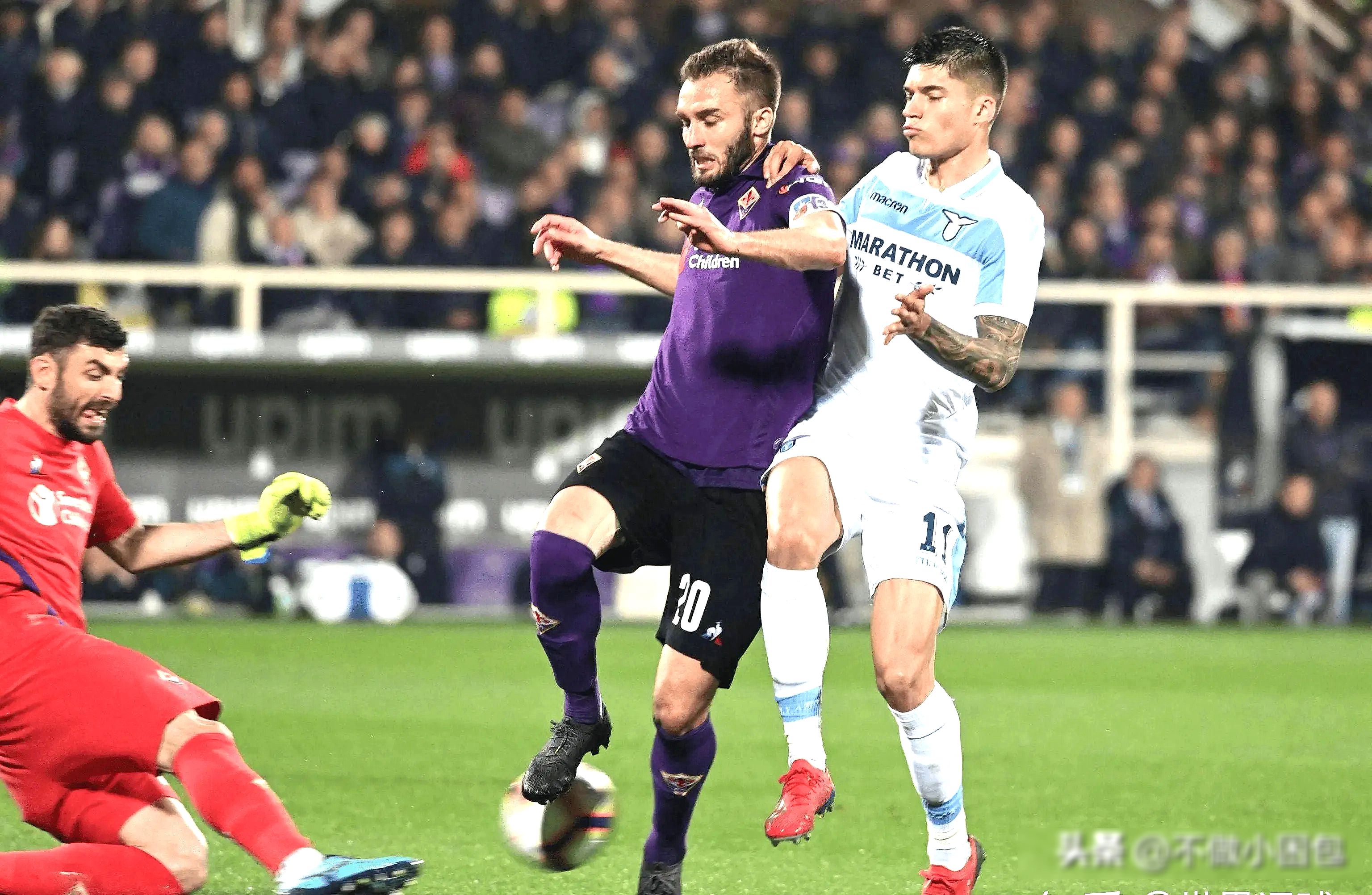 开云下载-切尔西清晨扳平良机，志在欧联名次提升，球迷炸锅，控场能力受关注(切尔西球迷与尤文球迷)